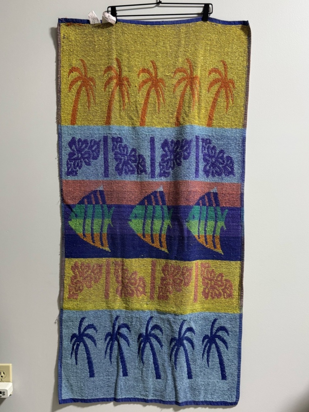 Vintage Tropical Palm Beach Towel - Picture 5 of 5